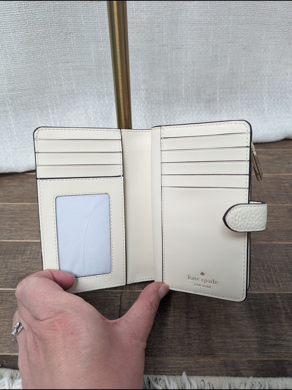 NWT- kate spade Medium Bi-fold Wallet - Picture 4 of 9